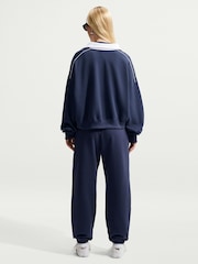 Ponoćna mornarica - Nike Studio Fleece preveliki donji deo trenerke sa manžetama - Slika 4 od 6