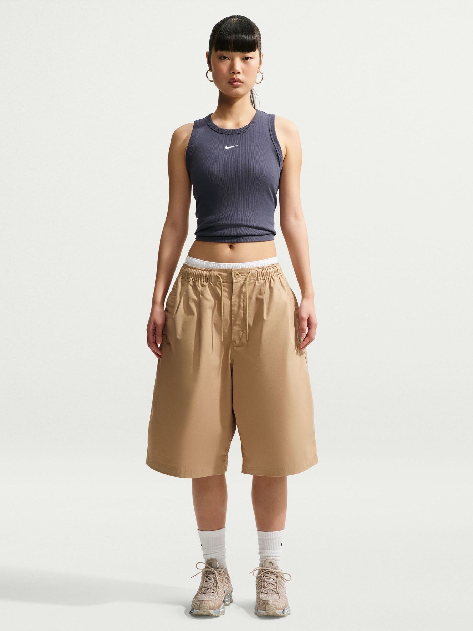 Next：日本 グリッドアイアン グレー - Nike リブ編み レーサーバック