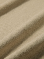 Estilo paracaidista beis natural - Camiseta corta extragrande de felpa Nike Studio - Imagen 7 de 7