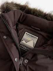 Brūna krāsa - Superdry Everest Five Baffle dūnu jaka - Attēls 11 no 13