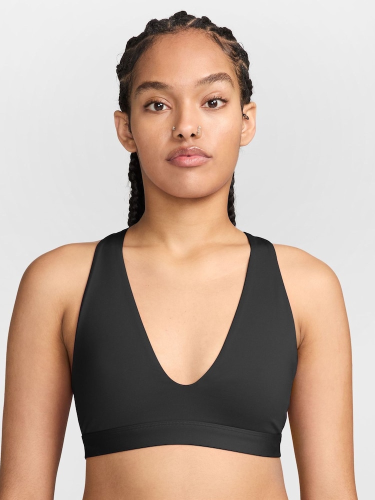 أسود - حمَّالة صدر رياضية مبطّنة بدعم خفيف بحمَّالات Indy من Nike - Image 1 of 3 أسود - حمَّالة صدر رياضية مبطّنة بدعم خفيف بحمَّالات Indy من Nike - Image 1 of 3