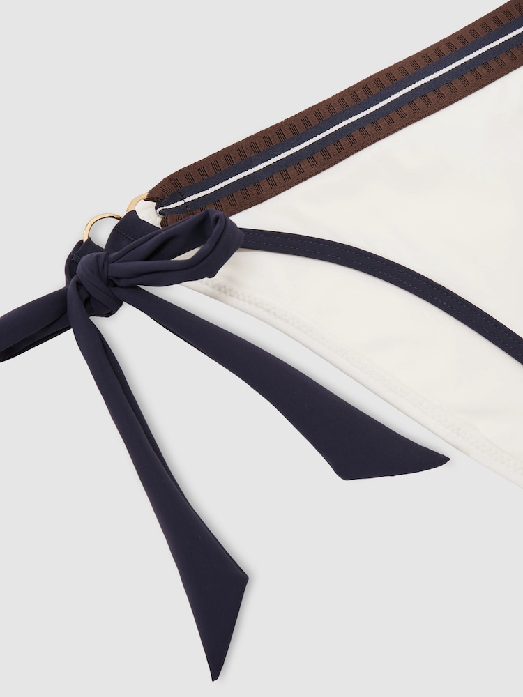 Плавки бикини с контрастными полосками и завязками по бокам Reiss Riva - Изображение 6 6 Плавки бикини с контрастными полосками и завязками по бокам Reiss Riva - Изображение 6 6