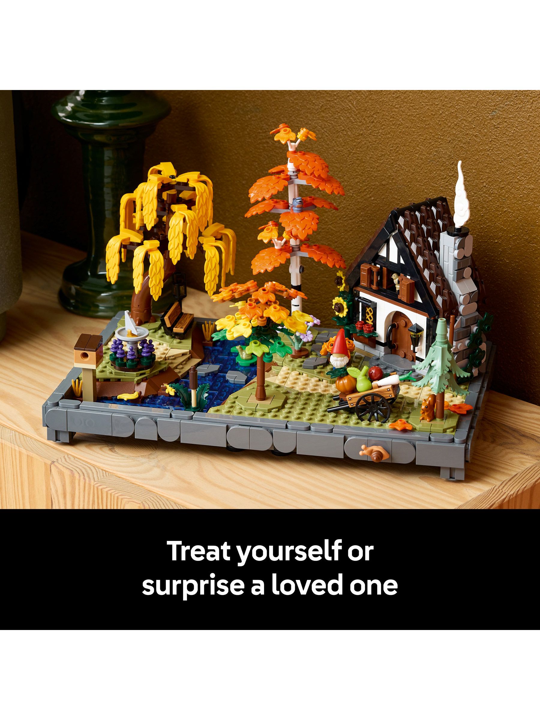 koge.house on the hill 上下セット Buy LEGO Icons Autumn Cottage Garden Model Kit for Adults 11372