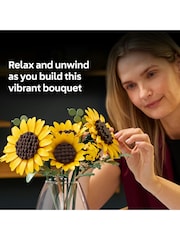 Lego LEGO Botanicals Sunflower Bouquet Faux Flowers S11502 - Image 4 of 9