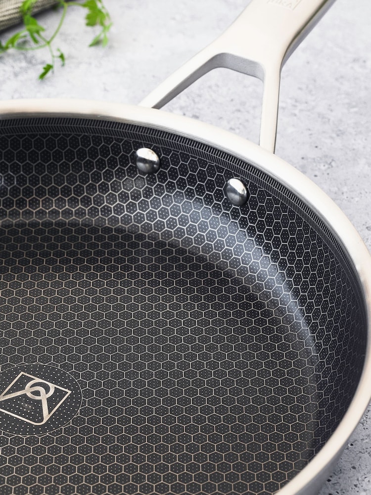 BRA Black Hybrid Cell Frying Pan 24cm - Image 6 of 6