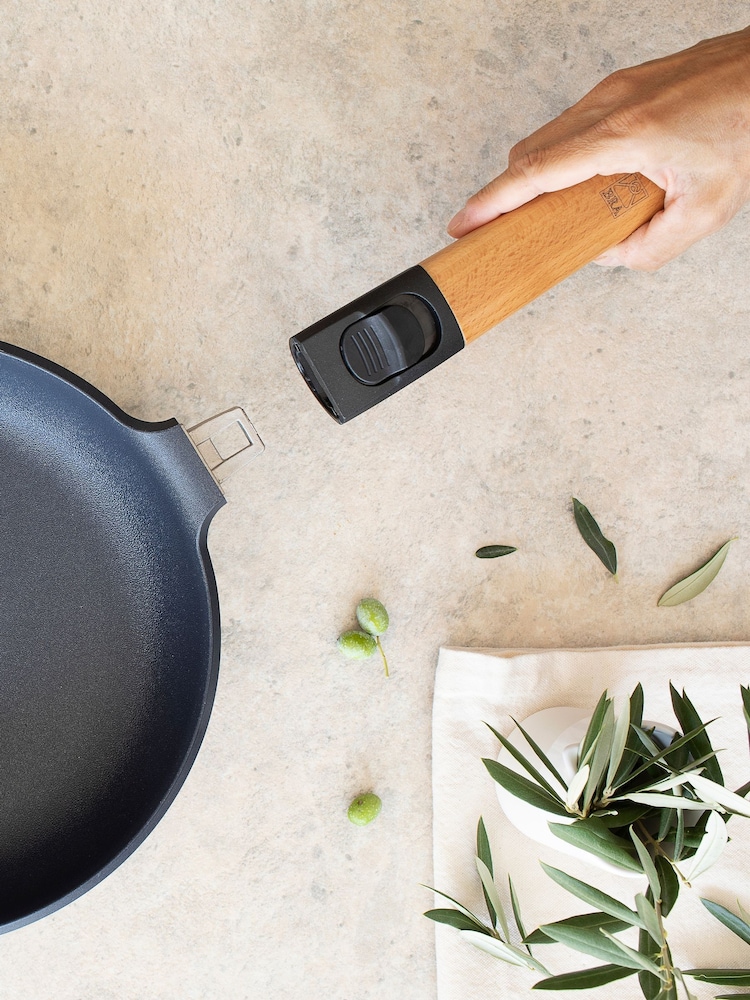 BRA Black Market Frying Pan 26cm - Image 2 of 4