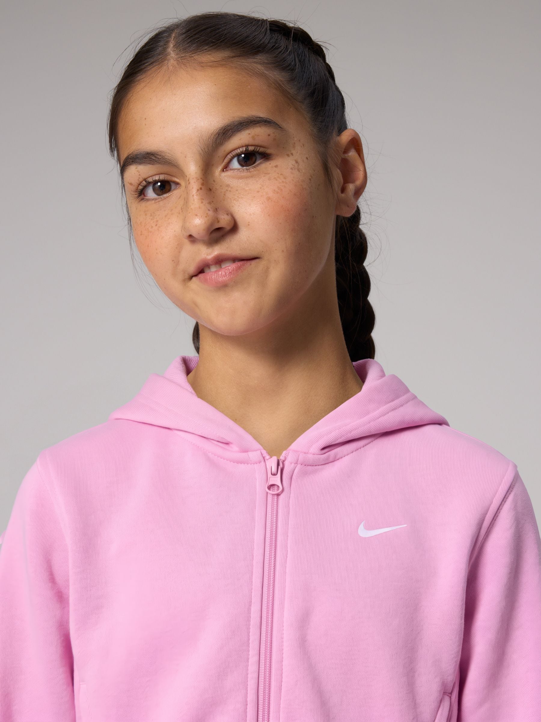 Next：日本 ピンクライズ - Nike Pro Dri-FIT クロップド フリース