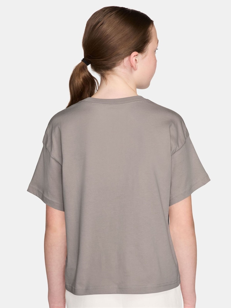 Nike Particle Grey Sportswear Boxy T-Shirt - Image 2 of 3 Nike Particle Grey Sportswear Boxy T-Shirt - Image 2 of 3