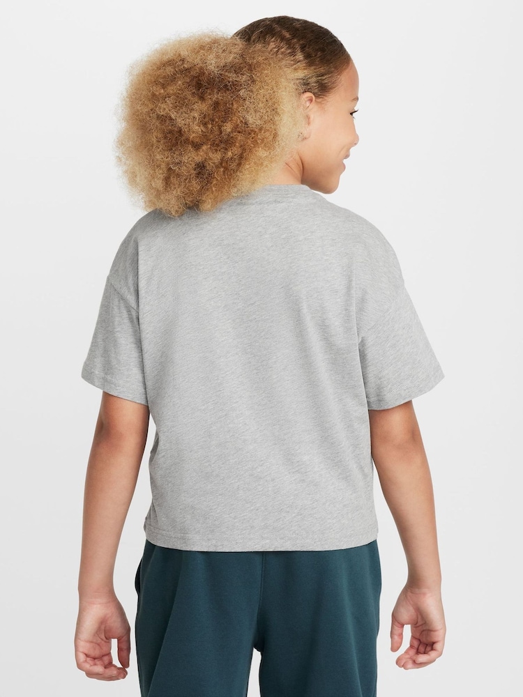 Nike Grey Heather Sportswear Boxy T-Shirt - Image 2 of 4 Nike Grey Heather Sportswear Boxy T-Shirt - Image 2 of 4