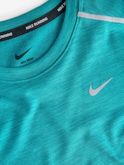 Spilgti egļu zaļa - Nike Miler Dri-FIT īsroku T-krekls - Attēls 6 no 7