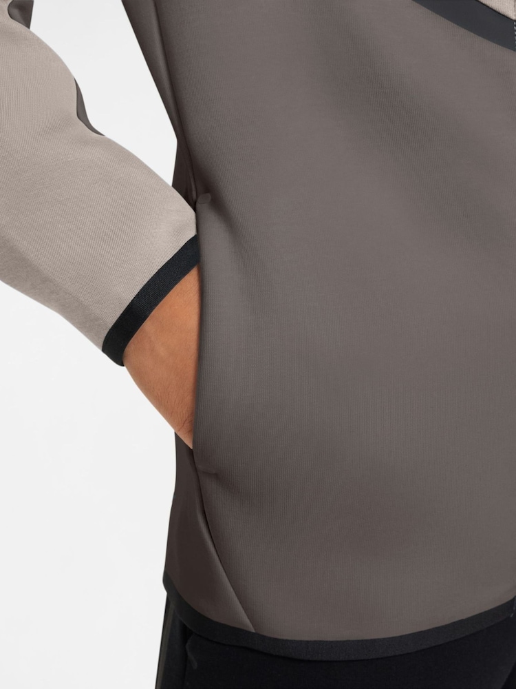 Nike Particle Grey Tech Fleece Zip Through Hoodie - Image 3 of 3 Nike Particle Grey Tech Fleece Zip Through Hoodie - Image 3 of 3