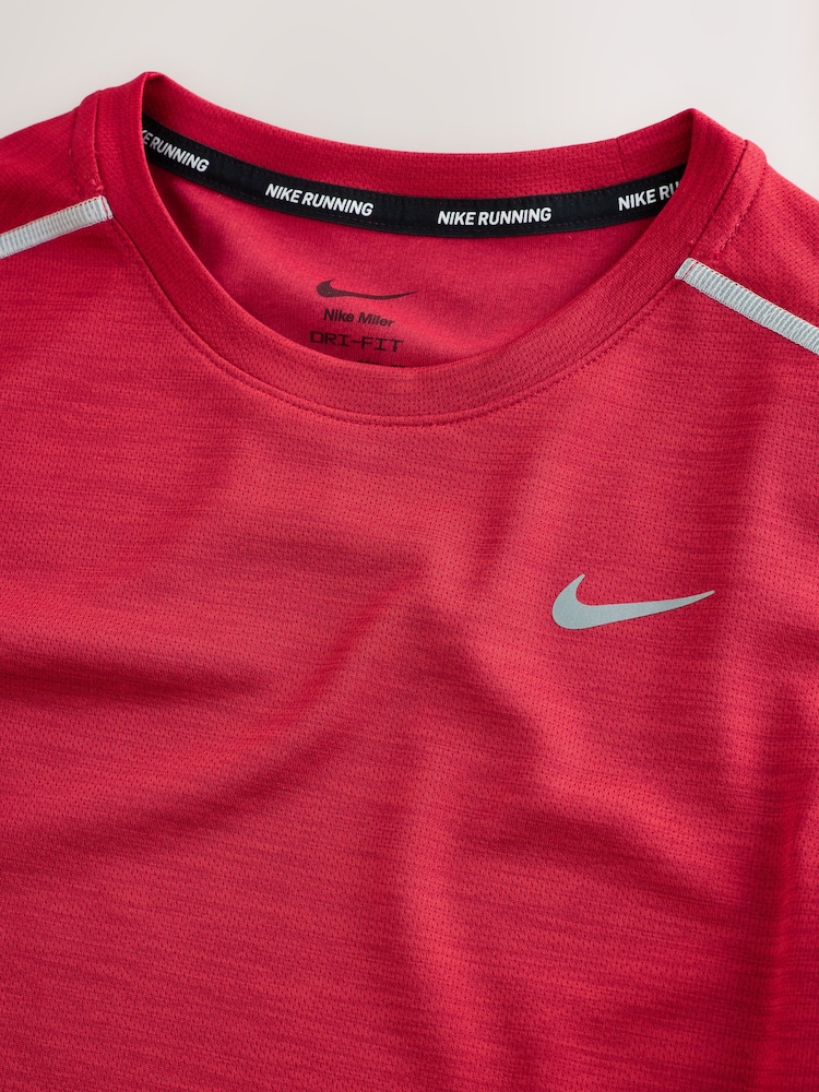 Nike Tough Red Miler Dri-FIT Short Sleeve T-Shirt - Image 6 of 6 Nike Tough Red Miler Dri-FIT Short Sleeve T-Shirt - Image 6 of 6