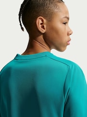 أزرق إنيرجي - تيشرت Dri-FIT متعدد الاستخدامات من Nike - صورة 5 من 5