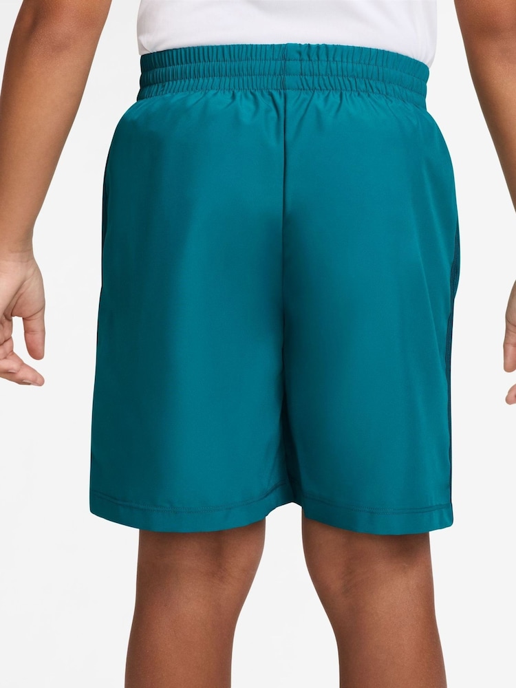 Svetlo smrekovo zeleno - Nike Multi Refresh kratke hlače - Slika 2 od 4