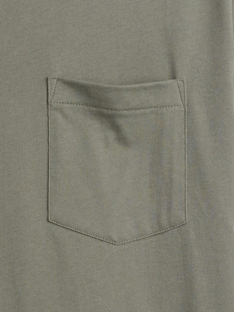 Gap Sage Green Everyday Soft Pocke T-shirt - Image 5 of 5 Gap Sage Green Everyday Soft Pocke T-shirt - Image 5 of 5