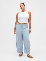 Gap Mid Rise UltraSoft Denim Stripe Easy Horseshoe Jeans - Bilde 4 av 6