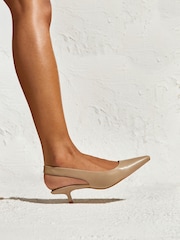 Natur - Linzi Reign Slingback-Schuhe mit spitzer Zehenpartie und hohen Absätzen - Bild 2 von 6