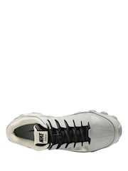 Nike Black Reax 8 TR Gym Trainers - Image 3 of 4