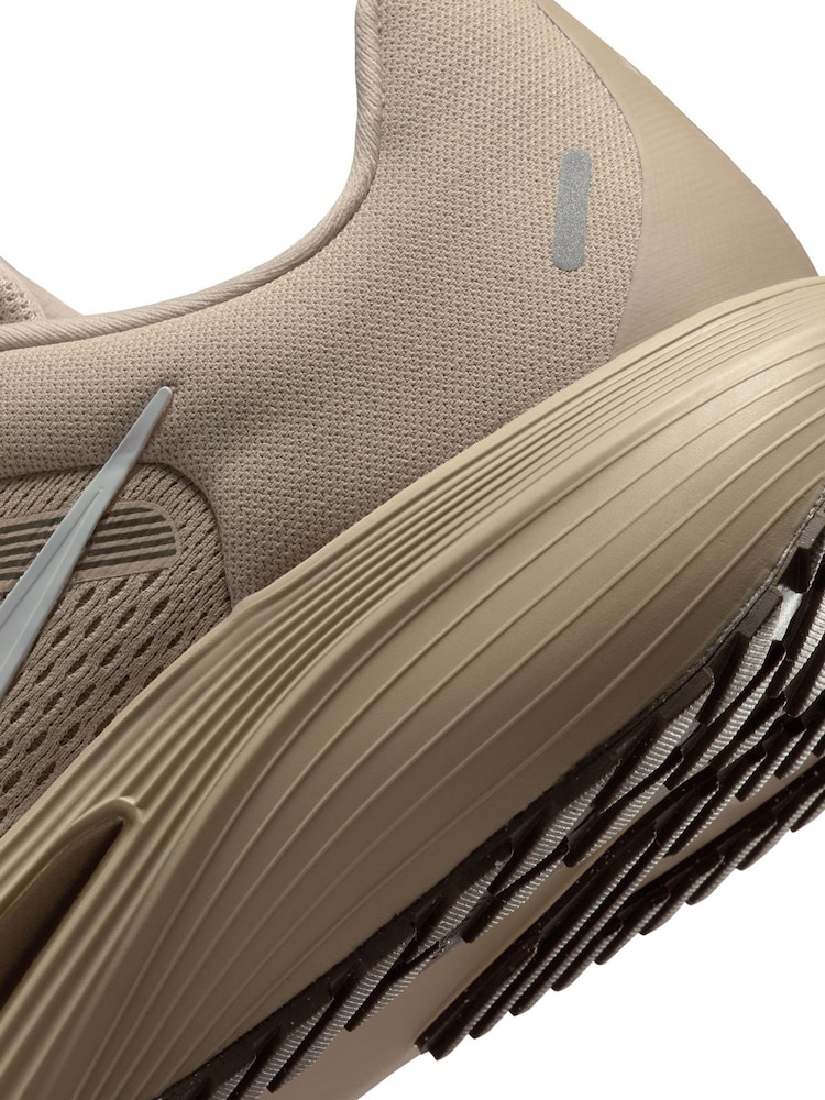Nike Khaki Green Quest 7 Road Running Trainers - Image 11 of 11 Nike Khaki Green Quest 7 Road Running Trainers - Image 11 of 11