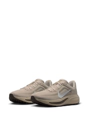 Nike Khaki Green Quest 7 Road Running Trainers - Image 5 of 11