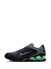 Nike Black/Cool Grey Reax 8 Trainers - Image 7 of 10
