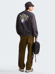 Szary - The North Face Retro Trail Graphic Relaxed Sweat Top - Obraz 2 z 5