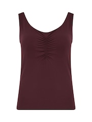 אדום - Pour Moi The Buttery Soft Moves With You Hidden Support Vest - תמונה 3 מתוך 4