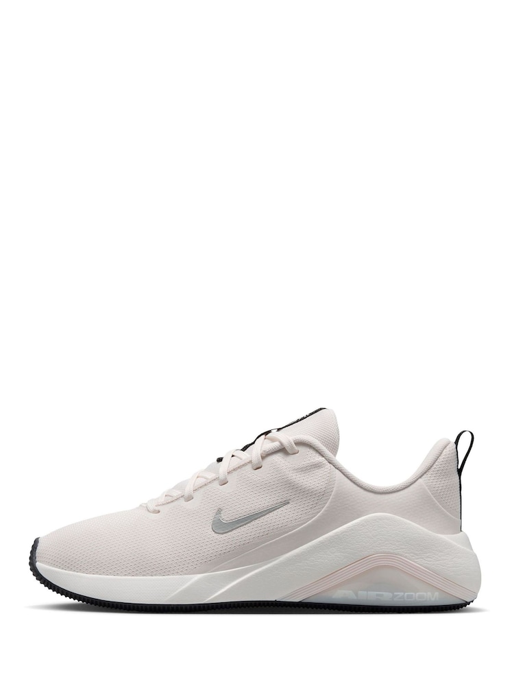Nike Neutral Bella 7 Workout Trainers - Image 2 of 8 Nike Neutral Bella 7 Workout Trainers - Image 2 of 8