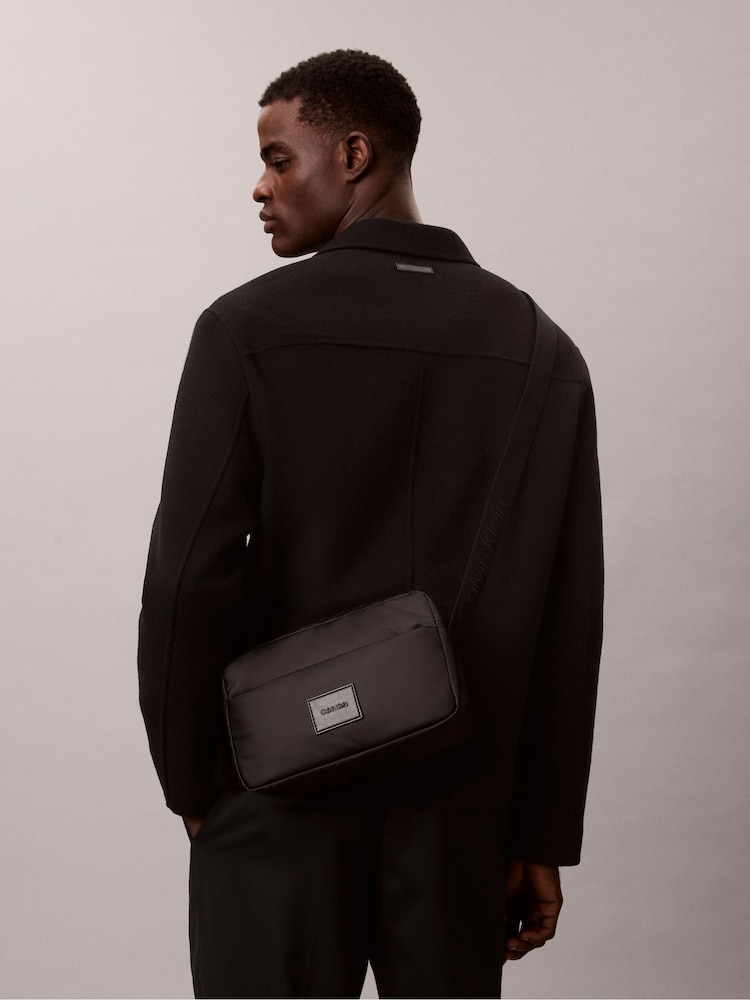 Calvin Klein Black Puffer Utility Camera Bag - Image 5 of 5 Calvin Klein Black Puffer Utility Camera Bag - Image 5 of 5