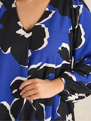 Evans Black Large Floral Pleated Front Top - Image 4 of 5