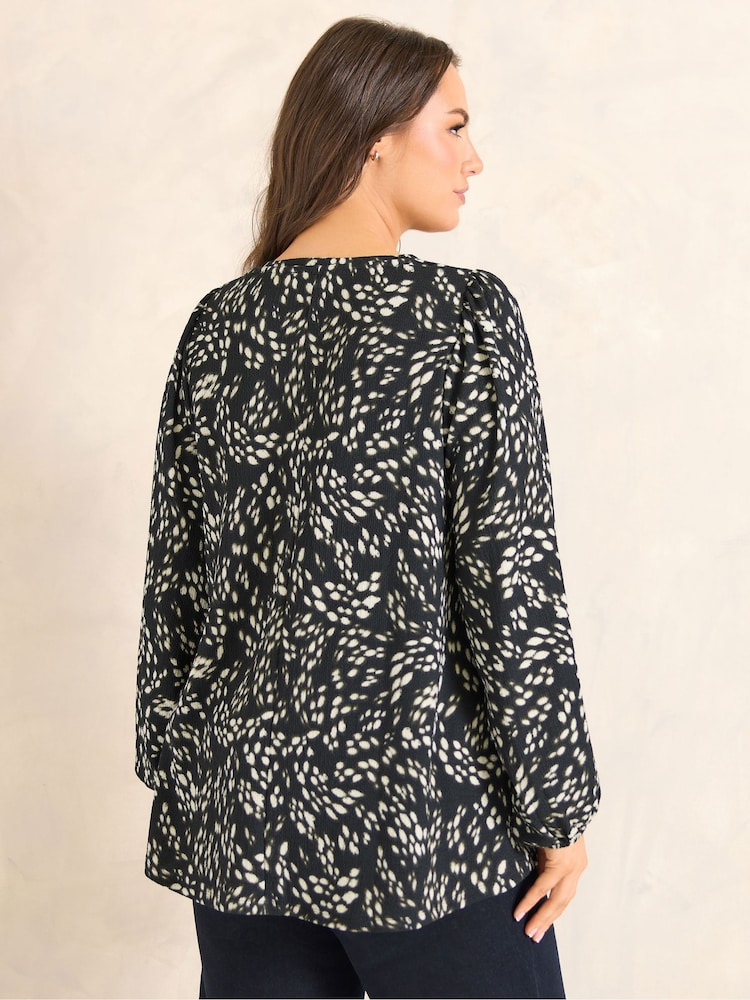 Evans Black Balloon Sleeve Pleated Swing Top - Image 2 of 5