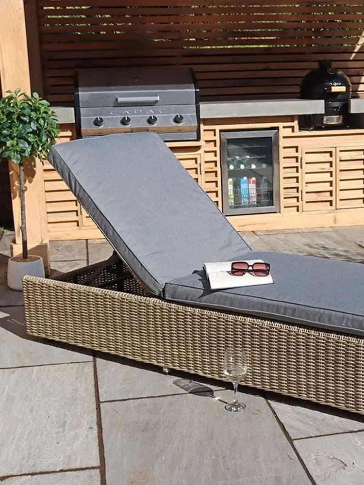 Royalcraft Beige Wentworth Garden Sunlounger - Image 2 of 6