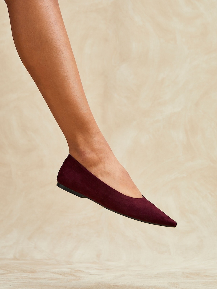 أحمر - Linzi Direct Point Toe Flat Ballet Pumps - صورة 1 من 5 أحمر - Linzi Direct Point Toe Flat Ballet Pumps - صورة 1 من 5