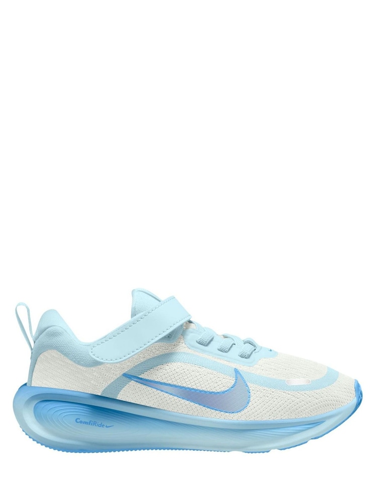 צבע לבן/כחול בעיטור כדורגל - Nike נעלי ספורט לילדים, דגם Stellar Ride - תמונה 1 מתוך 4