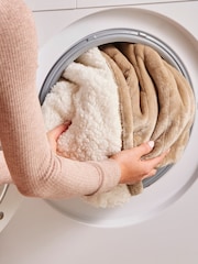 Morphy Richards Mocca Large EverCosy Teddy Fleece Electric Heated Throw - Image 5 of 5