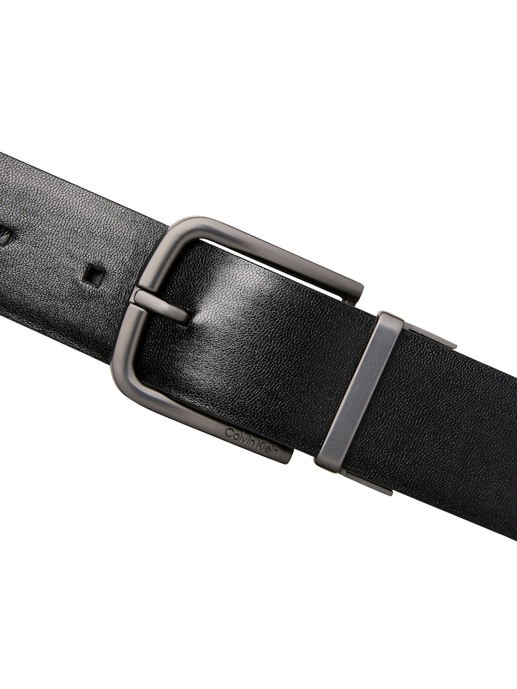 Calvin Klein Black Reversible Twist Buckle Belt - Image 4 of 4