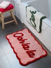Mooky Mats Red/Pink Ooh La La Slogan Scallop Bath Mat - Image 1 of 4