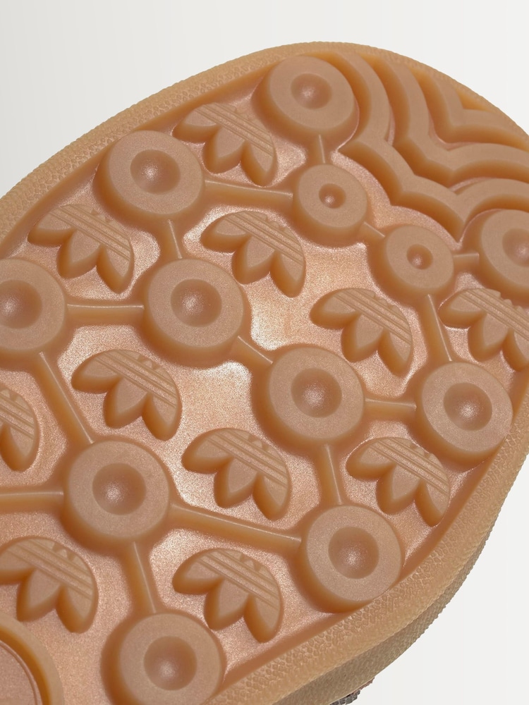 طبيعي فاتح - حذاء رياضي Gazelle Indoor من adidas Originals - صورة 7 من 7 طبيعي فاتح - حذاء رياضي Gazelle Indoor من adidas Originals - صورة 7 من 7