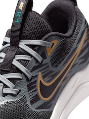 Nike Black/Gold Youth Cosmic Running Trainers - Image 10 of 11