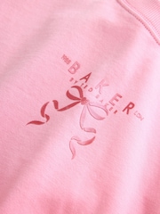 Baker by Ted Baker 2 Piece T-Shirt με Γραφικό Φιόγκο και Σορτς με Όξινο Πλύσιμο Σετ - Εικόνα 13 από 16