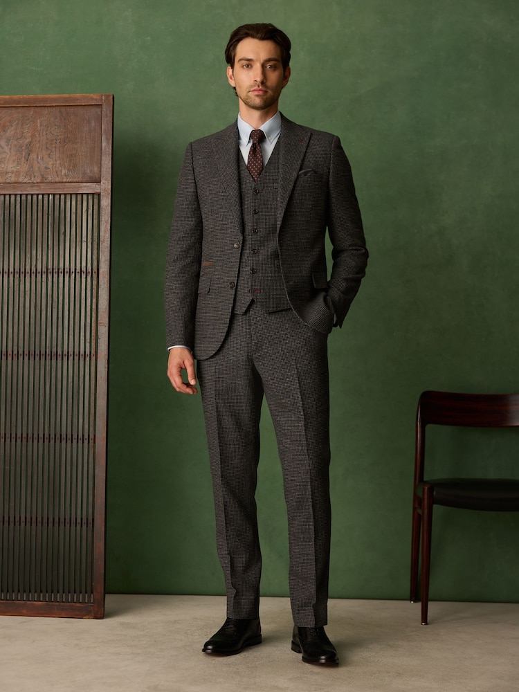 رمادي رمادي داكن - Tailored Fit Trimmed Dogtooth Wool Blend Suit Jacket - Image 1 of 15 رمادي رمادي داكن - Tailored Fit Trimmed Dogtooth Wool Blend Suit Jacket - Image 1 of 15