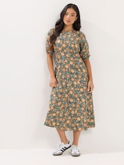 PixieGirl Petite Tapestry Floral Empire Midi-Kleid - Bild 1 von 5