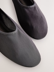 Коричнево-шоколадный - Облегающие балетки с сетчатыми вставками Forever Comfort® - Изображение 10 10