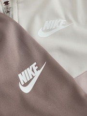 Nike Lifestyle Essnetials Tracksuit - Imagen 9 de 10