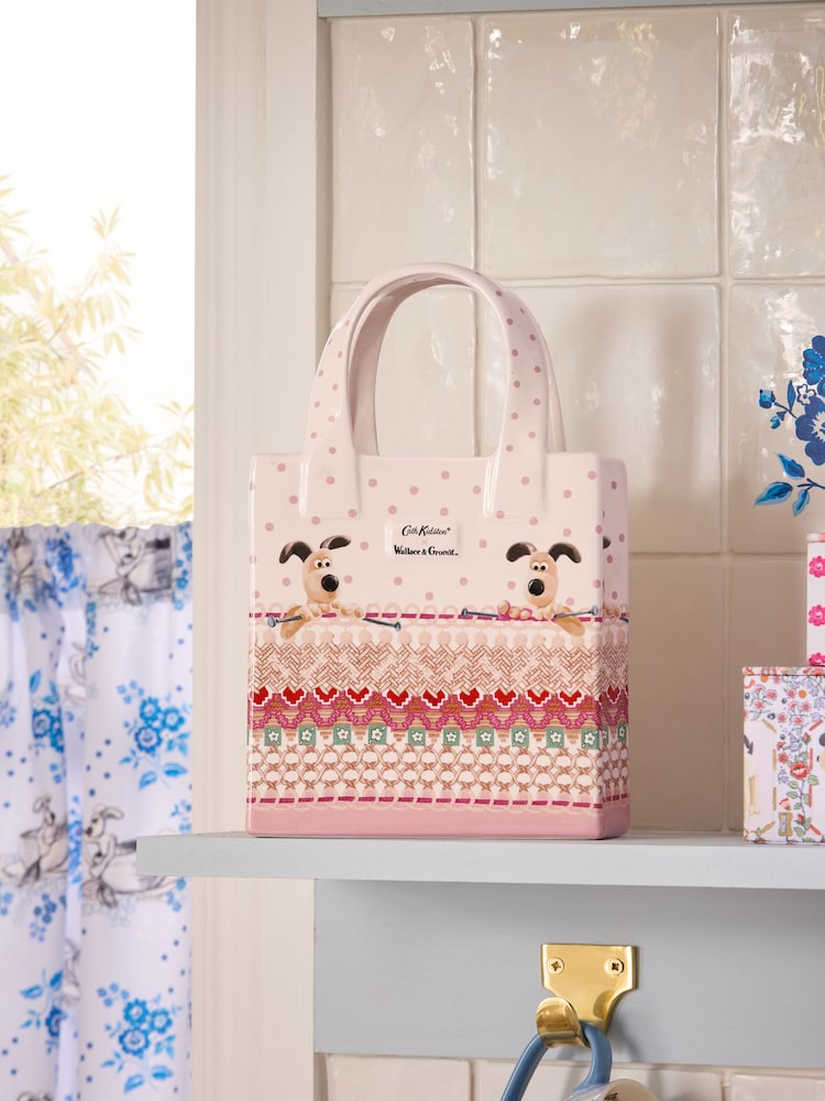 Cath Kidston x Wallace and Gromit Orange/Cream Handbag Vase - Image 2 of 5 Cath Kidston x Wallace and Gromit Orange/Cream Handbag Vase - Image 2 of 5