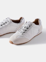 Mint Velvet Rach Wildleder-Detail Turnschuhe - Bild 2 von 4