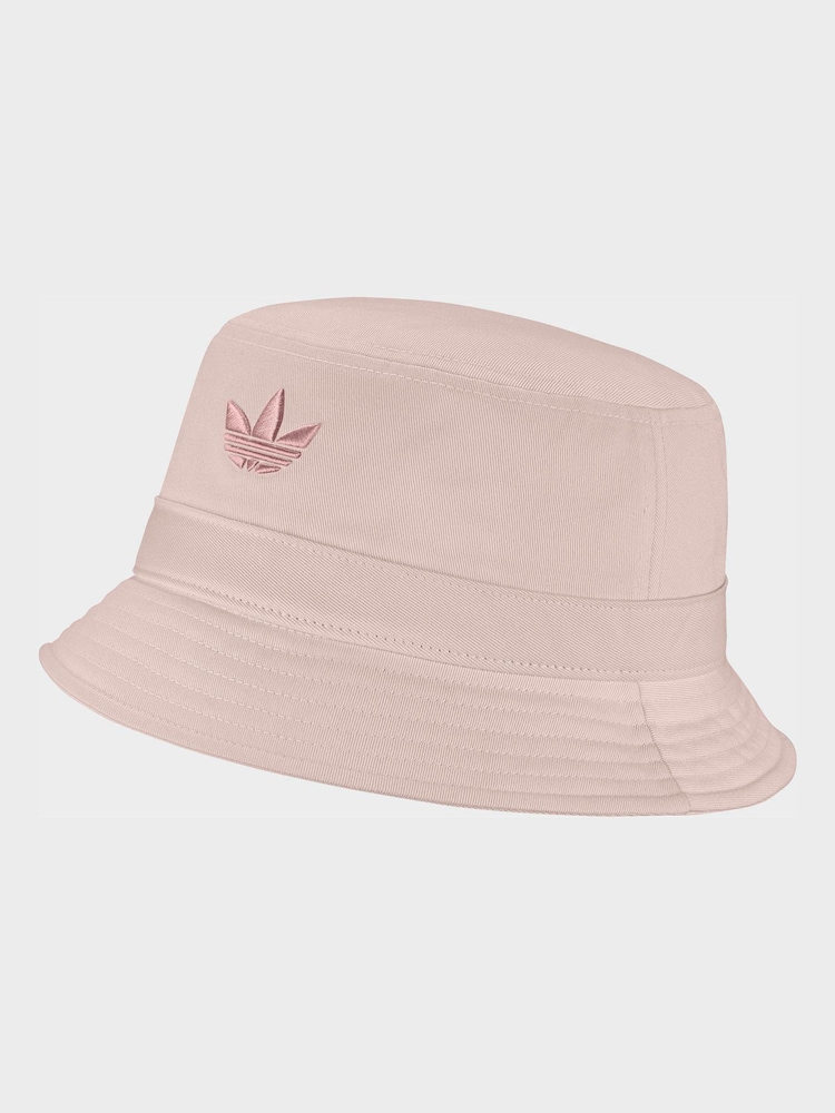 Crema - Gorro de pescador con trébol de adidas Originals - Imagen 2 de 5