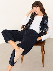 FatFace Alev Navy Barrel Cropped Cord Trousers - Image 5 of 6