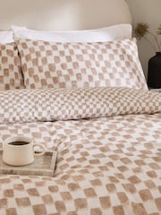 HÖEM Tobacco Nyhavn Duvet Cover and Pillowcase Set - Image 3 of 4