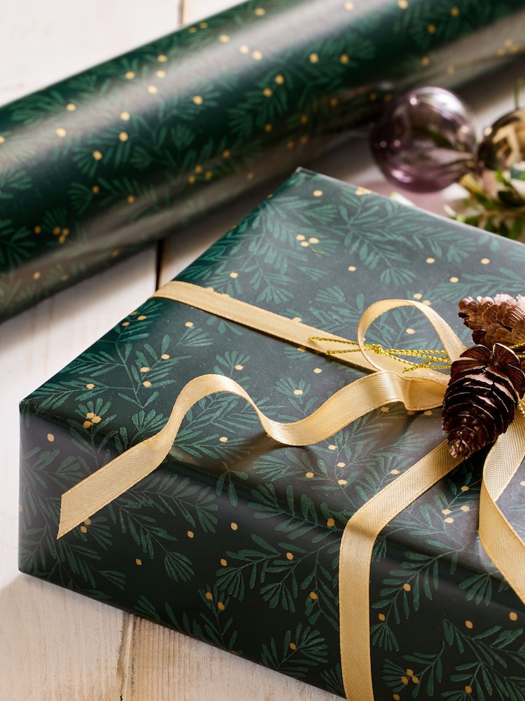 Green Foliage Sprig Standard Width 15m Christmas Wrapping Paper - Image 4 of 4 Green Foliage Sprig Standard Width 15m Christmas Wrapping Paper - Image 4 of 4